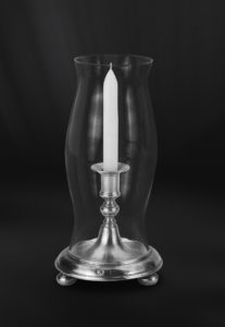 Kerzenhalter aus Zinn mit Glasglocke (Art.660)