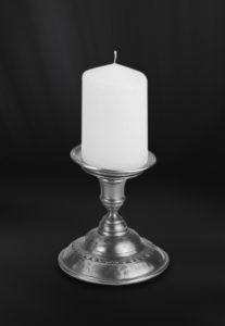 Kerzenhalter aus Zinn (Art.327.5)