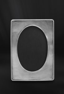 Ovaler Bilderrahmen aus Zinn (Art.486)