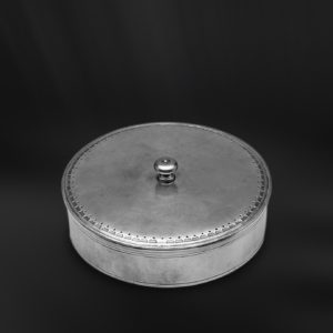 Kleine Runde Zinndose - Dose aus Zinn (Art.618)