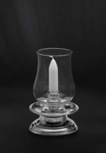 Kerzenhalter aus Zinn mit Glasglocke (Art.592)
