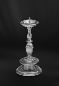 Kleine Kerzenständer aus Zinn (Art.394)