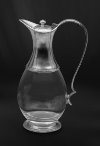 Krug aus Zinn und Glas mit Deckel (Art.596)